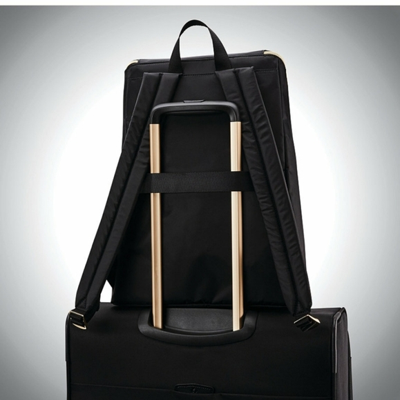 Backpack - Picture 2 of 9